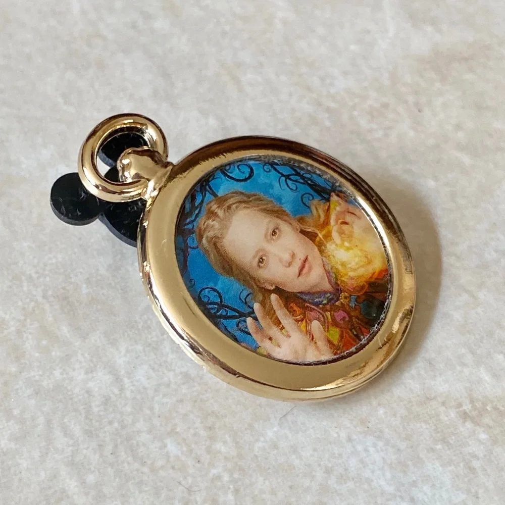 Disney Alice Through The Looking Glass Pin